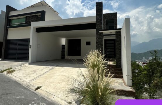 CASA EN VENTA VISTALTA, MTY, NL. ( ZONA SUR)