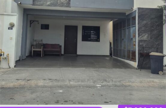 Casa En Venta  RESERVA CUMBRES SECTOR PINOS, MONTERREY, N.L
